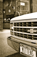 Storto Store 
Mittens Truck 