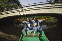 Floating Twins 